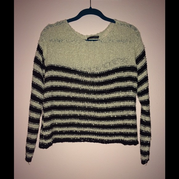{TRADE}Brandy Melville Striped Sweater