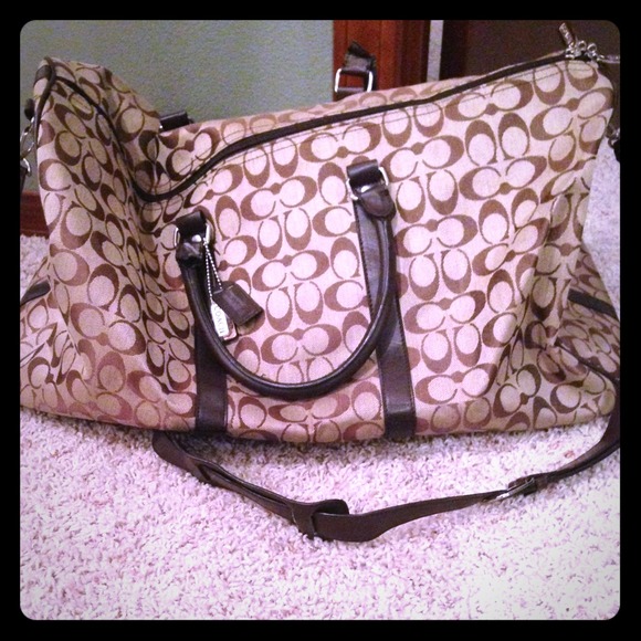 Coach signature duffel bag in used condition