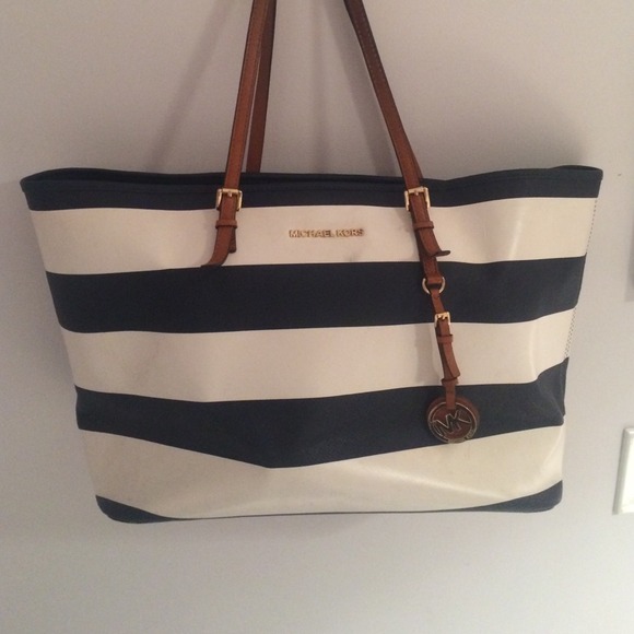 Large Michael kors bag