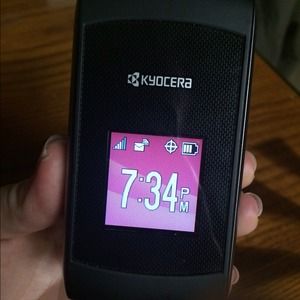 Kyocera flip phone for virgin mobile service