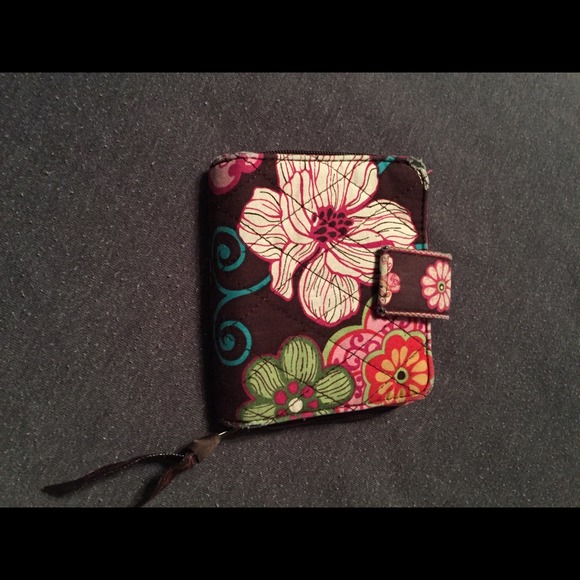 Vera Bradley Accessories - Very Bradley wallet