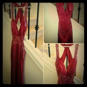 Red dress, great for prom or formal event