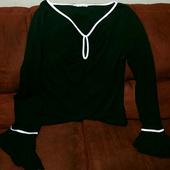 White House Black Market top