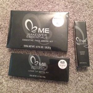 Makeup, ME Makeover essentials three piece bundle