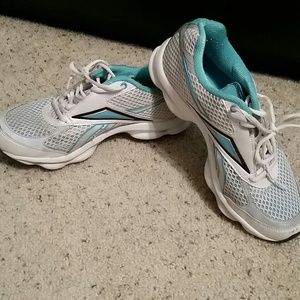 White / Teal Reebok Runtone sneakers