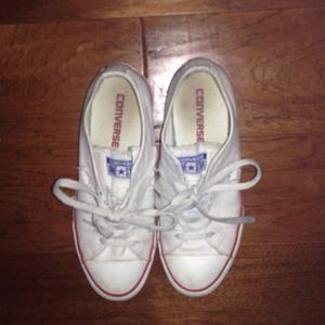 One star white converse size 7 good condition