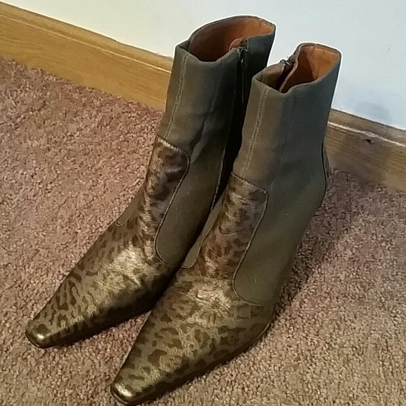 Donald Pliner Maliki Short boots