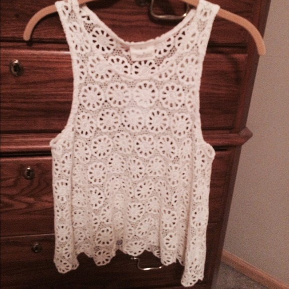 NWT Lace tank top from urban outfitters size small