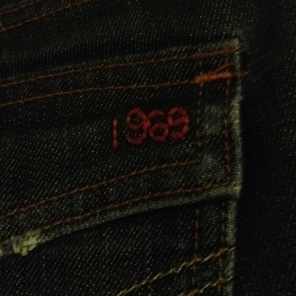 Shorts - Picture 3 of 3