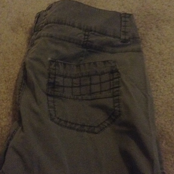 Shorts - Picture 3 of 3