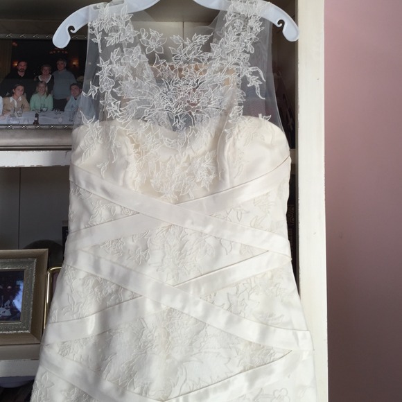 Vera Wang Bridal Gown