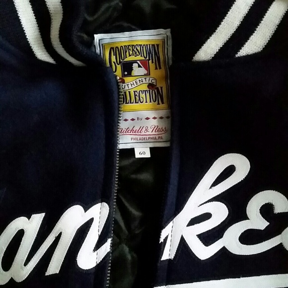🥳 🍾 Host Pick 🎉 🎈Mitchell & Ness Yankee Jacket - Picture 2 of 4
