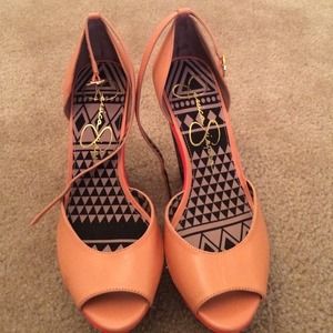 Jessica Simpsob Keira Antique Rose Wedge Heels