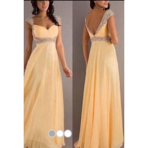 Formal dress never worn