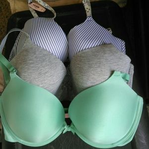 3 Victoria's secret bras