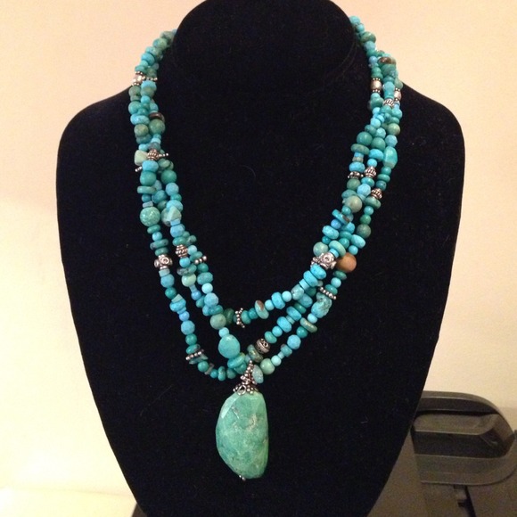 Triple strand turquoise necklace