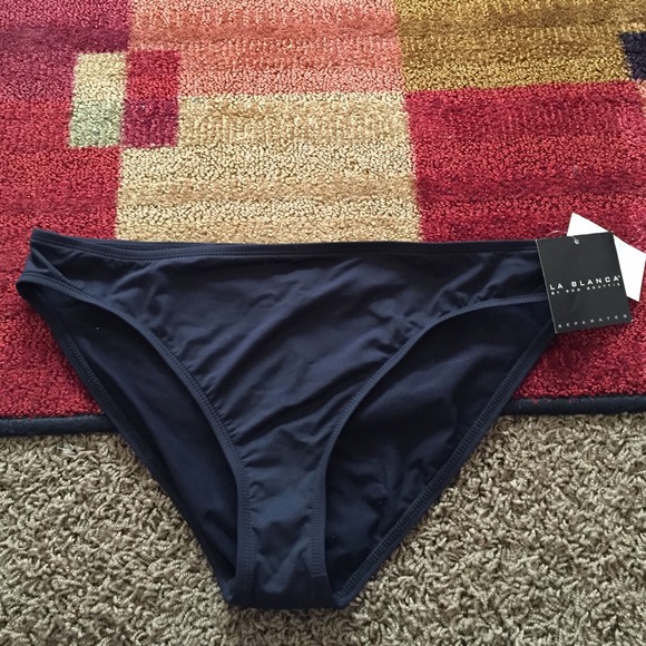 LA BLANCA BLACK SWIMMING SUIT BOTTOMS! Brand new!