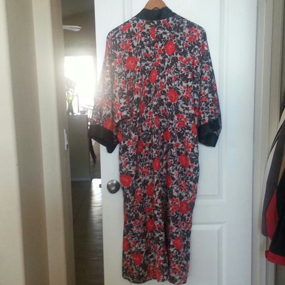 SOLDBUNDLE****Extra Long Kimono - Picture 3 of 4