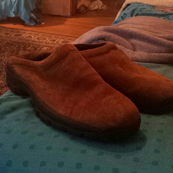 Shoes - Picture 1 of 2