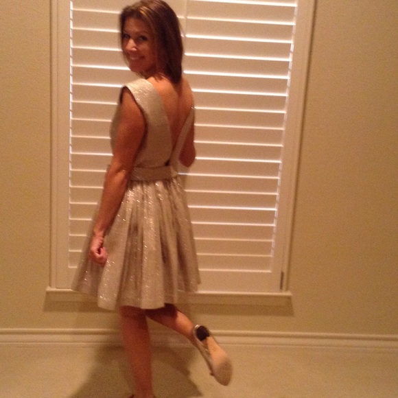 Prom/Cocktail dress. HOST PICKx 5🎉🎉🎉❤❤❤💙💙 - Picture 3 of 4