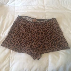 Forever21 animal print short