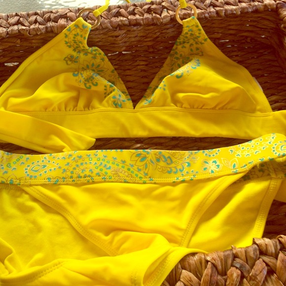 Medium top large bottom target