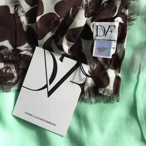 NEW DVF Cambell lightweight fringe scarf