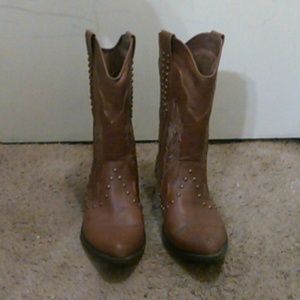 Studded cowgirl boots