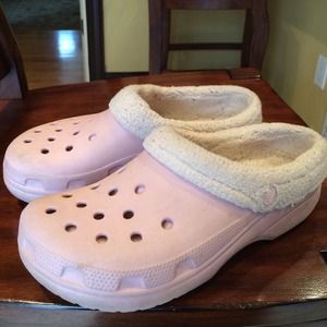 Light pink Crocs