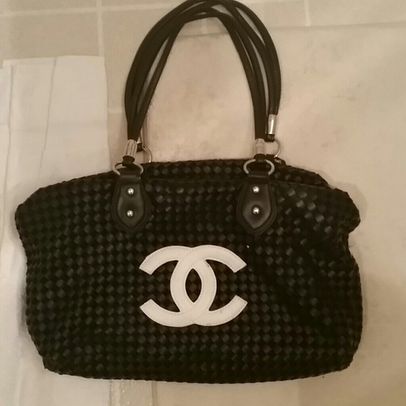 Purse HOLD FOR danifhasion52 until 3/13