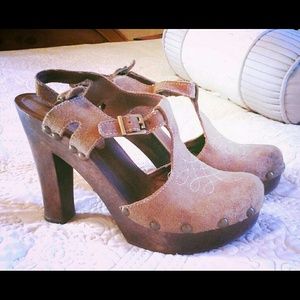 Michael kors clog sandals