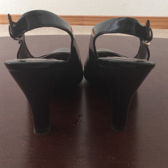 Shoes - Picture 2 of 4