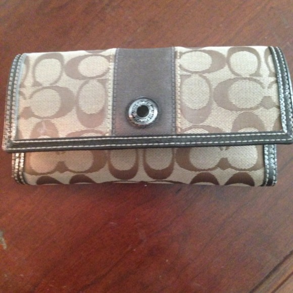 Coach wallet