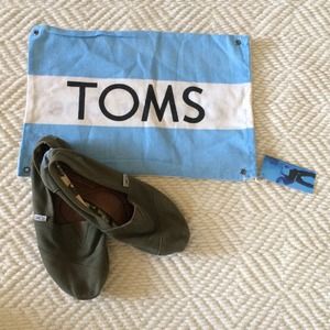 Toms shoes