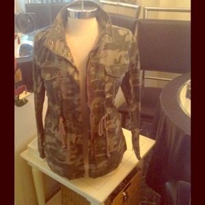 Camouflage Army jacket ??