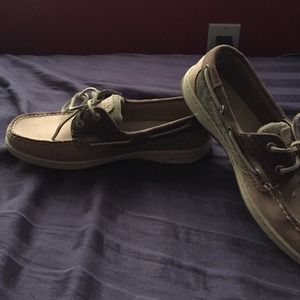 Sperrys size 8