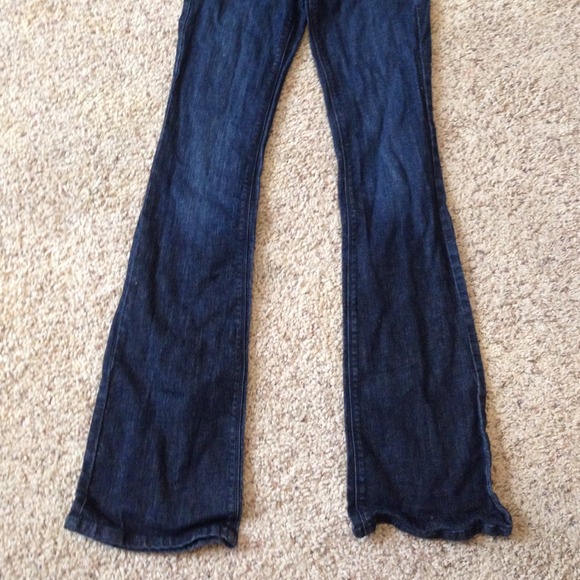 Low Rise Jeans - Picture 2 of 3