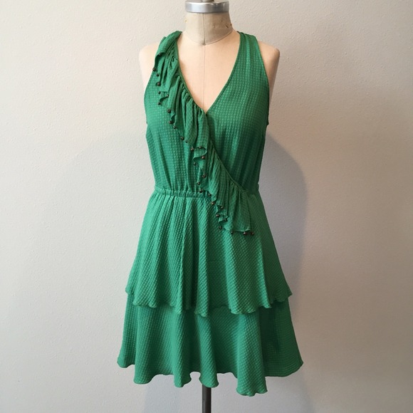Tracy Reese Dresses & Skirts - Tracy Reese kelly green pebbled silk gypsy dress