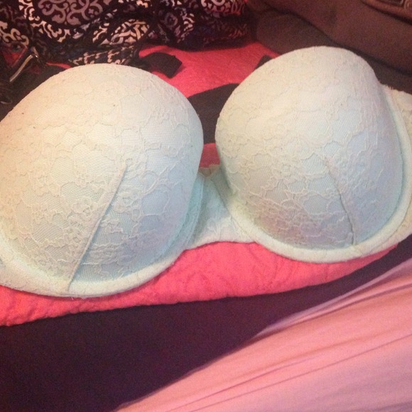 Victoria secret strapless bra