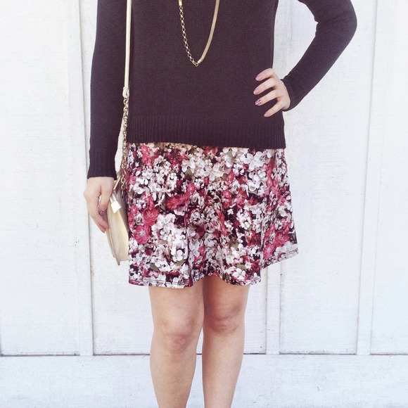 •Adorable Flower Skirt•