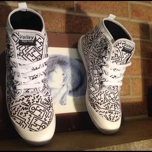 ❤️️BLACK & WHITE AZTEC❤️