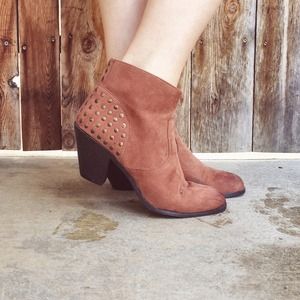 • Brown Studded Distressed Ankle Boots •