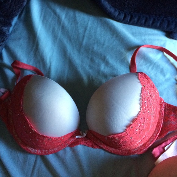 Bombshell bra