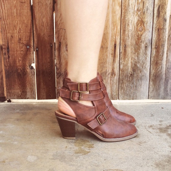 • Brown Strappy Ankle Boots •