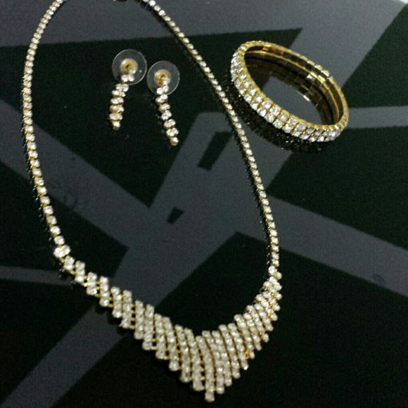 Elegant Accessory Set
