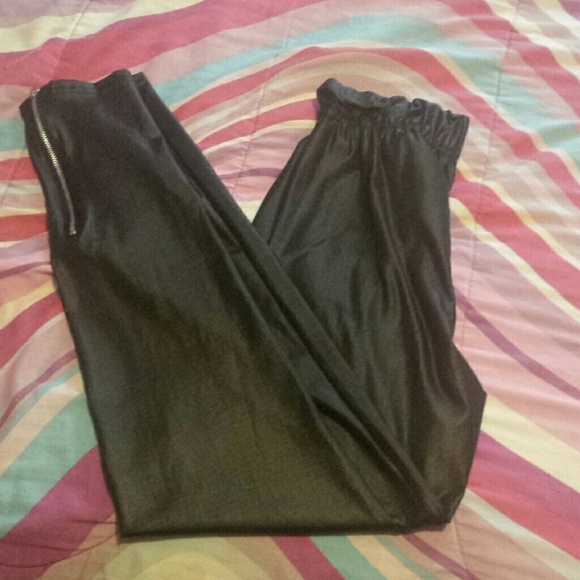 Faux leather leggings