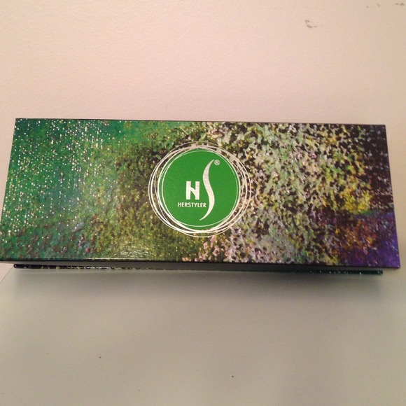 Herstyler flat Iron - Picture 1 of 4