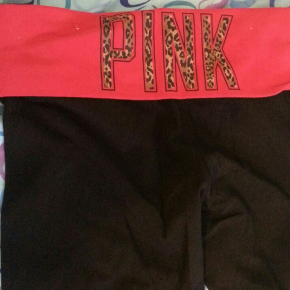 Pink yoga leggings