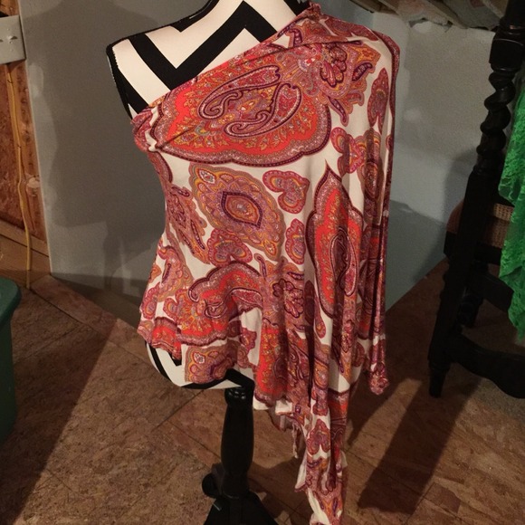 Voom asymmetrical top - Picture 2 of 3