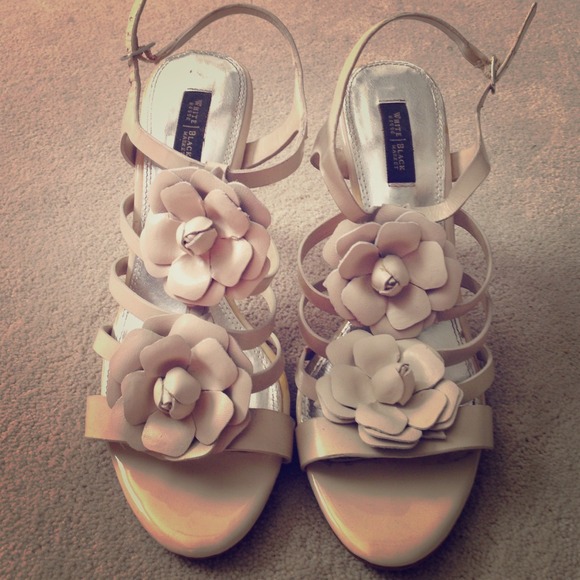White House | Black Market off white heels
